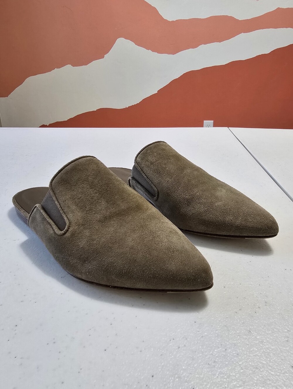 Jenni Kayne Suede Mules Flats Women's Sz 36 US 6 Tan Point Toe Italian Preppy